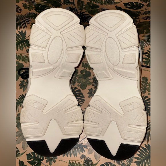 Steve Madden Clydie chunky sneakers NWOT - Picture 4 of 5